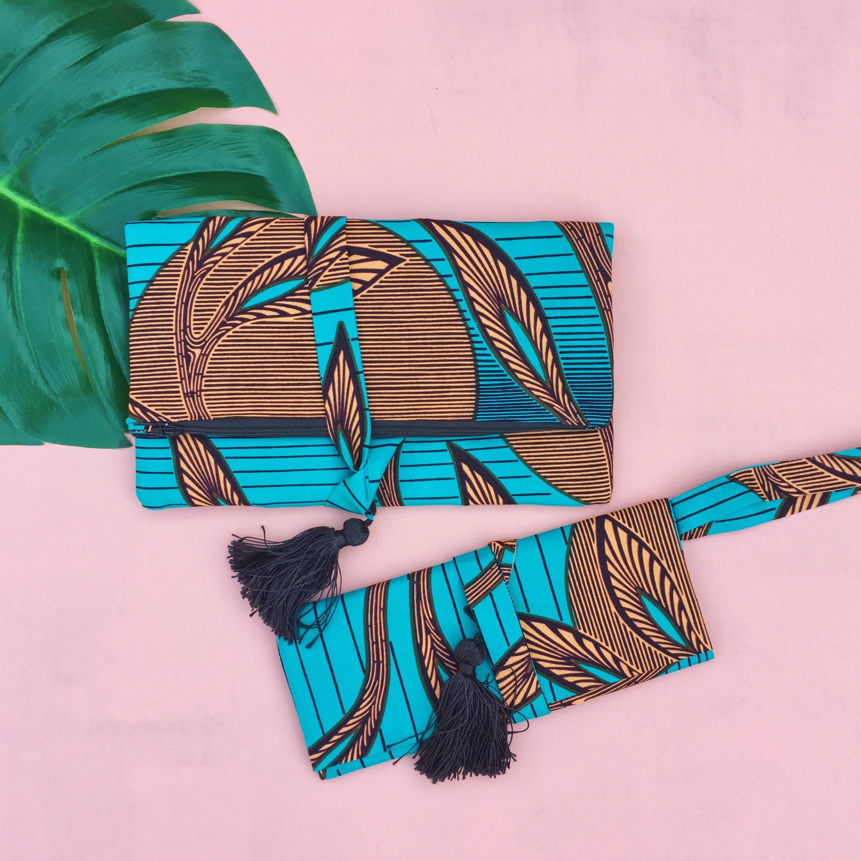 Le Gendre - Teal and White Clutch and Wristlet